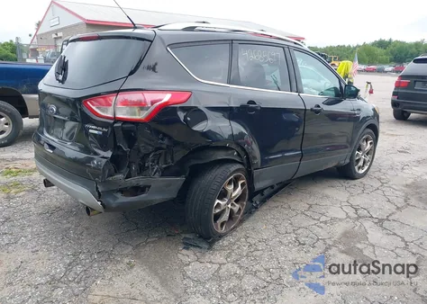 2013 Ford Escape Titanium z USA, uszkodzony, nr VIN 1FMCU9J91DUC65913